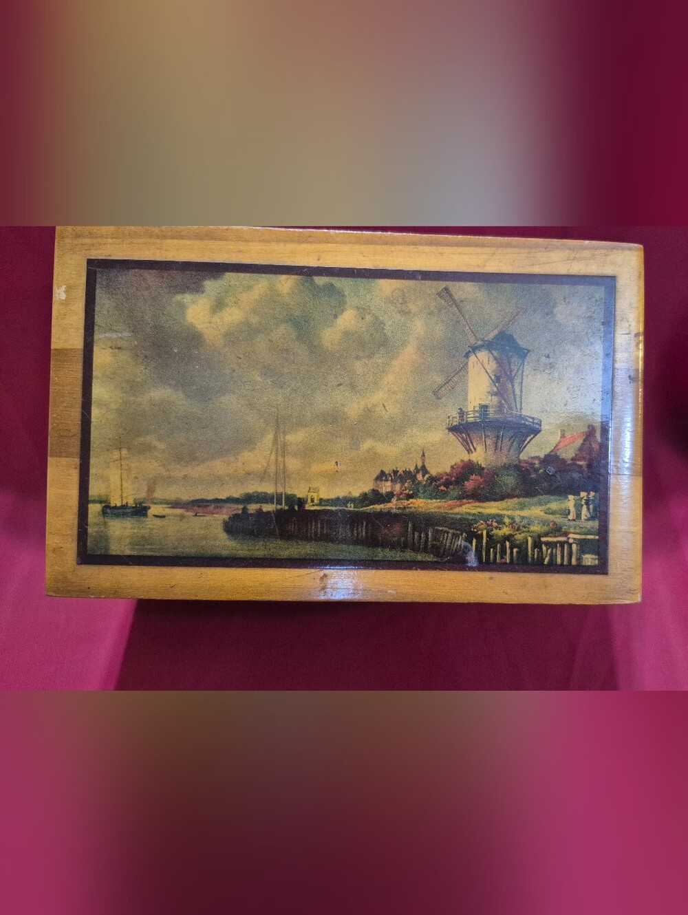 Jewelry Box/keepsake Box Windmill Design